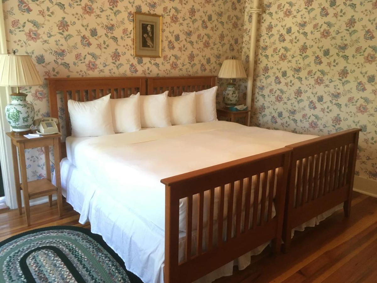 Asticou Inn Northeast Harbor Екстериор снимка